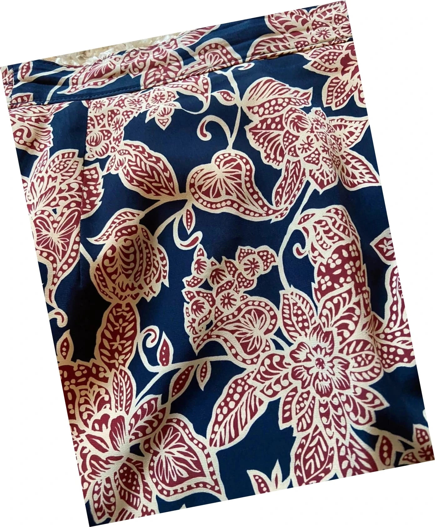 Jupe crayon vintage à motifs