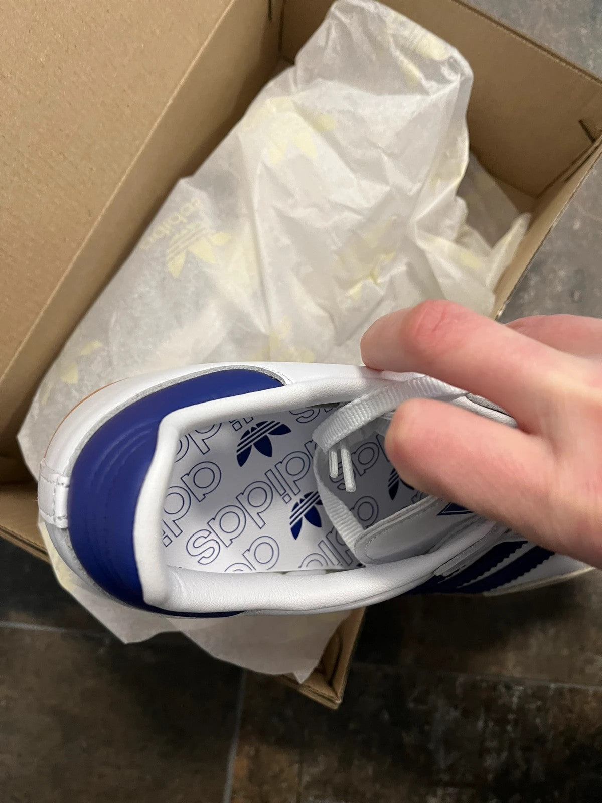 Adidas Samba OG White/violet/gum Neuves 42 ou 43 1/3